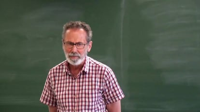 O matemático francês Yves Meyer, durante uma palestra