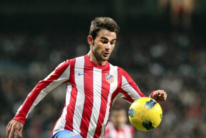 Adrián, en el derbi contra el Madrid.