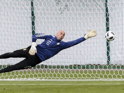 Caballero, en un entrenamiento de Argentina en Moscú. 