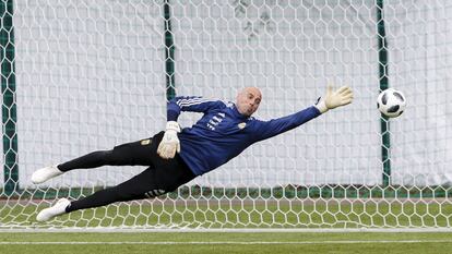 Caballero, en un entrenamiento de Argentina en Moscú. 