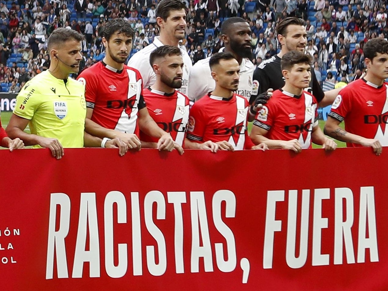 LaLiga y la RFEF introducen el gesto de incidente racista en todas sus competiciones 