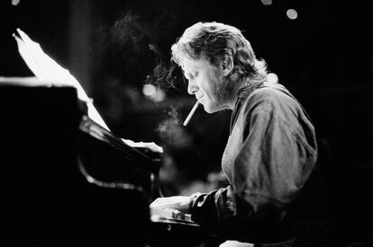 Keith Tippett actuando en Ámsterdam en diciembre de 1994.