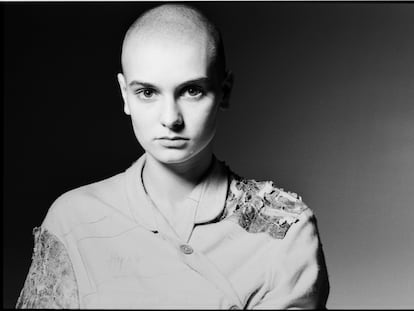 Sinead O'Connor, retratada en 1987.