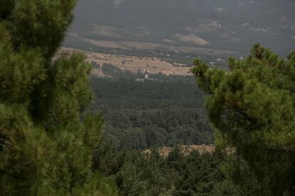 Zona del Pinar de los Belgas y el monasterio de Santa María de El Paular, en el monte Cabeza de Hierro, municipio madrileño de Rascafría.