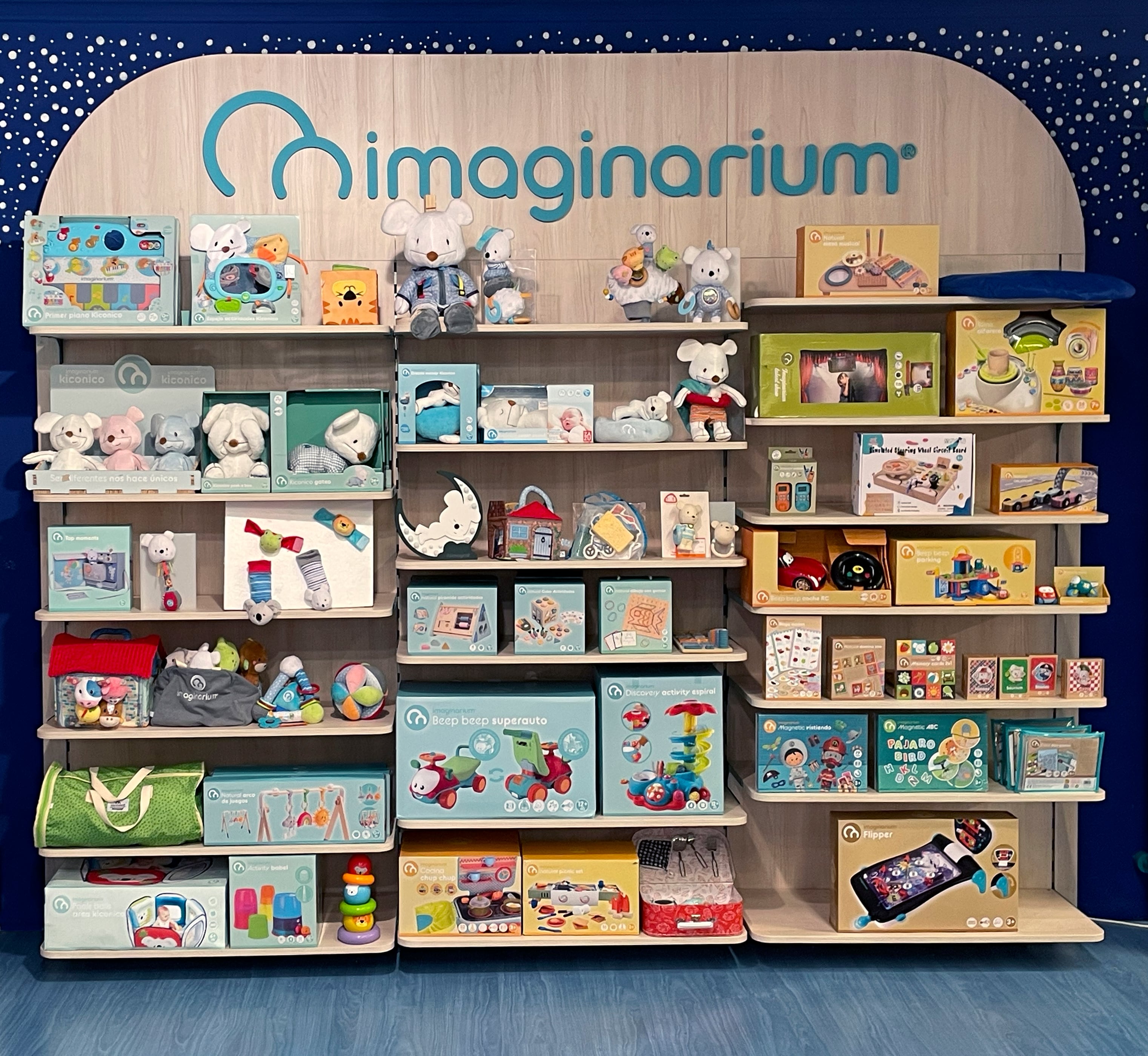 Un espacio de Imaginarium dentro de una tienda de Juguettos.