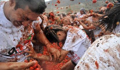 Novena edición de la fiesta de la Tomatina celebrada en Sutamrchan, Colombia.