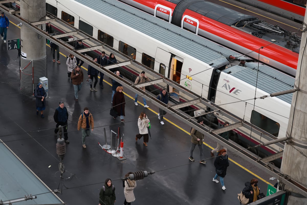 Retrasos en los trenes de alta velocidad con origen o destino Madrid por una incidencia en las señalizaciones de Adif