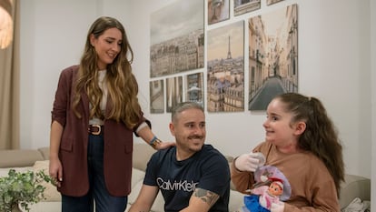 Mía Millán and her parents Ana González and Siscu Millán at their home in Linares.