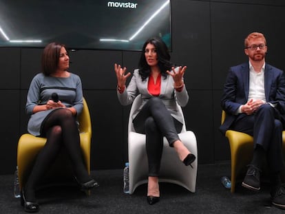 María Jesús Almazor, CEO de Telefónica España, María Ferreras, vicepresidenta de Netflix en EMEA, y Sergio Oslé, presidente de Movistar+.