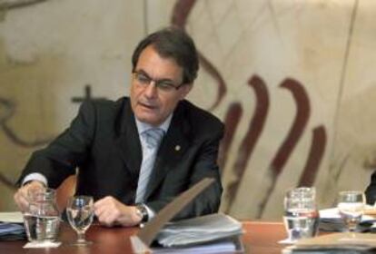 El presidente de la Generalitat, Artur Mas, ayer durante la reunión semanal del gobierno catalán.