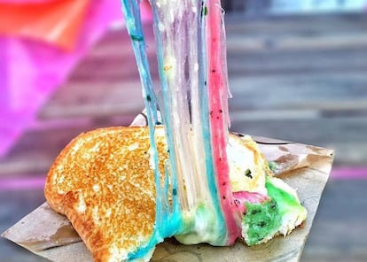 Un'Rainbow Chilled Cheese' en toso su esplendor.