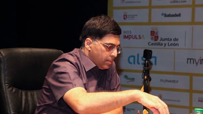 Viswanathan Anand, durante la final del Magistral Ciudad de León 2022