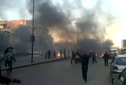 Manifestantes contra la votación en Joba, un suburbio de Damasco.