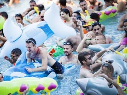 Fiesta gay en el parque Isla Fantasía en Vilassar de Dalt (Barcelona) en 2014.