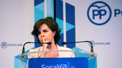 Soraya Sáenz de Santamaría, durante un mitin de su campaña.