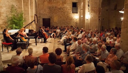 La pianista rusa Varvara y el chelo Pau Codina en el concierto 