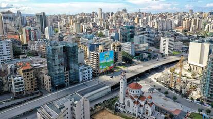Vista aérea de Beirut tomada el pasado mes de mazo, con las calles vacías por las medidas de confinamiento por la covid-19.