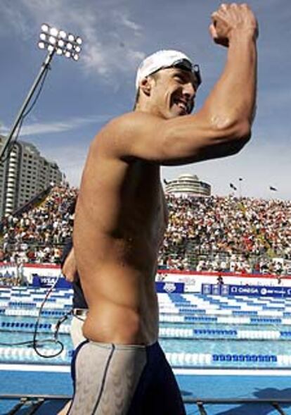 Phelps celebra su récord del mundo.