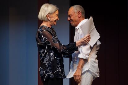 Núria Espert y Lluís Pasqual, durante entrega del Premio Corral de Comedias, este jueves en Almagro.