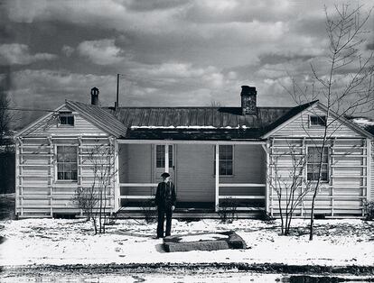 Estas fueron las casas prefabricadas pioneras, muy de granjeros. El modelo de la imagen está datado en 1936 en Reedsville, West Virginia.