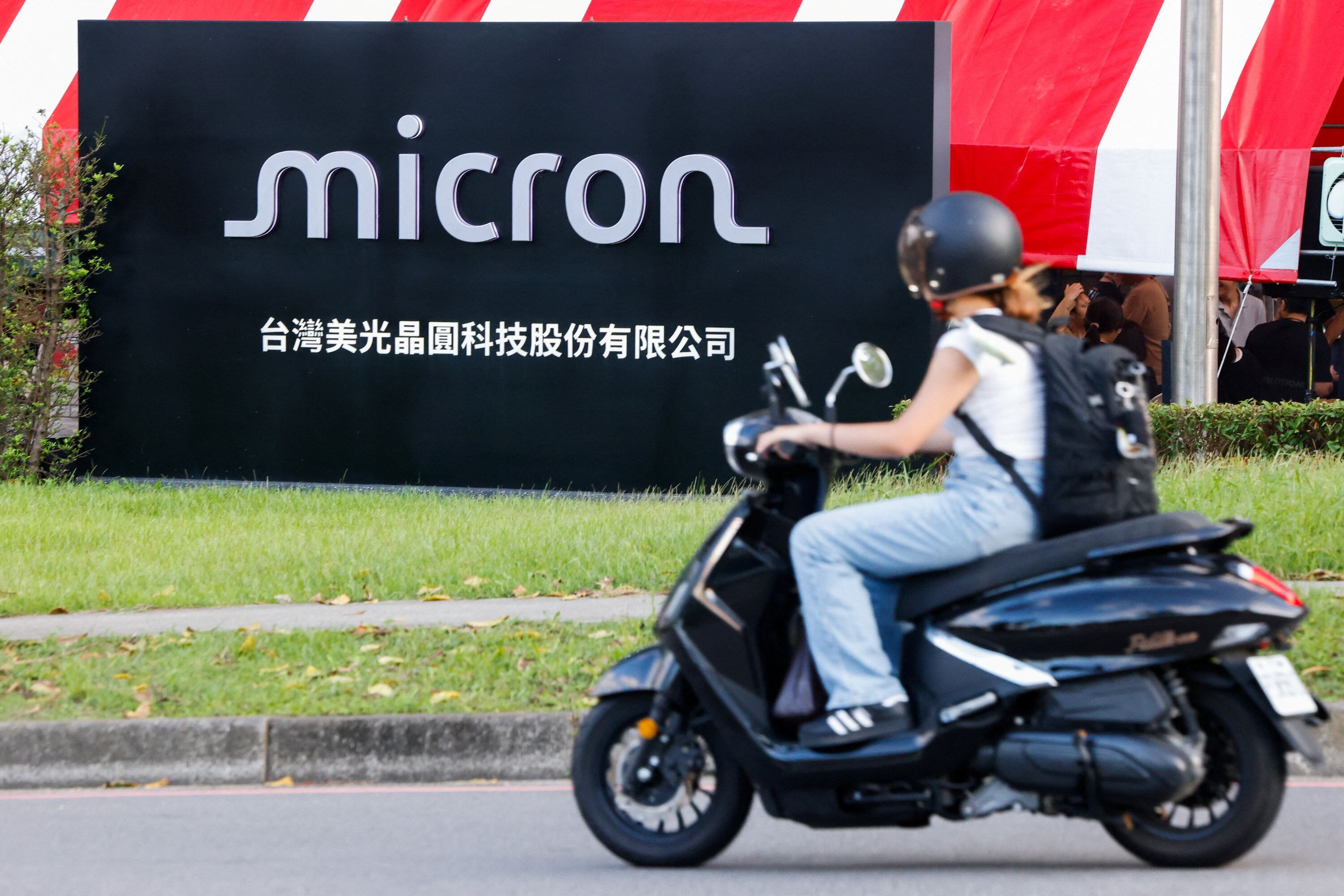 Micron recalienta el mercado de la IA con unas previsiones históricas para sus chips