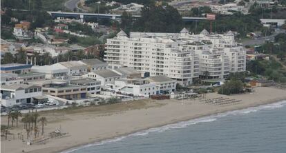 Vista aérea de la urbanización Banana Beach en Marbella (imagen de archivo).