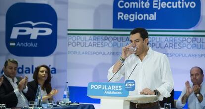 Juan Manuel Moreno, en su intervenci&oacute;n en la reuni&oacute;n en Antequera.