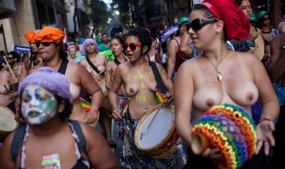 Marcha de los derechos de la mujer paralela a la cumbre.