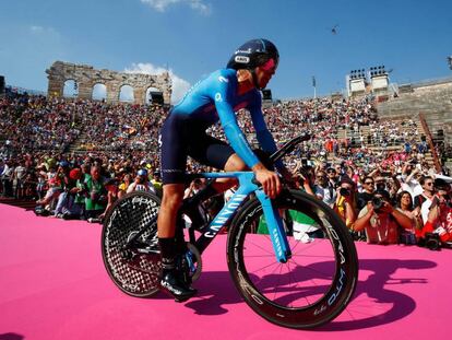 Mikel Landa, tras concluir la crono del Giro en Verona y quedarse fuera del podio por 8 segundos. 