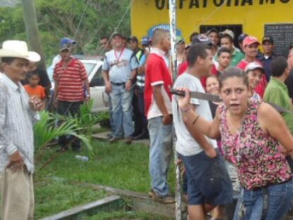 Linchamiento de un hombre que asesinó a un niño en Honduras en 2013.