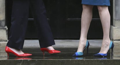 Zapatos de pol&iacute;ticas brit&aacute;nicas.