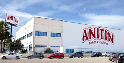 Exterior de las instalaciones productivas de Anitin en Carlet (Valencia).