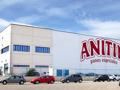 Exterior de las instalaciones productivas de Anitin en Carlet (Valencia).