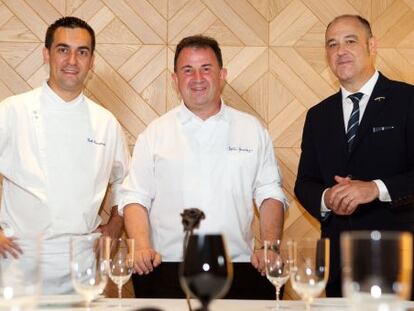 Paolo Casagrande, junto a Martín Berasategui y Joan Carles Ibáñez.