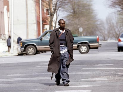 Michael K. Williams como Omar Little en el quinto capítulo de la primera temporada de 'The Wire'.