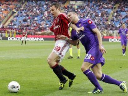 Cassano lucha durante el partido