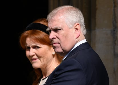 Sarah Ferguson y el príncipe Andrés en el servicio religioso de Pascua, el 20 de abril de 2025, en la capilla de San Jorge, en Windsor.