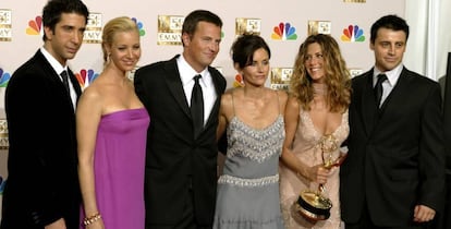 El reparto de &#039;Friends&#039;, en la gala de los premios Emmy en Los &Aacute;ngeles, en 2002.