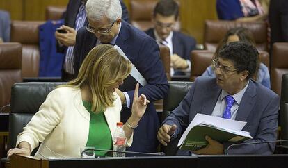 Susana Díaz y Diego Valderas este jueves en el Parlamento de Andalucía.