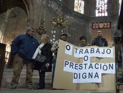 Juan S&aacute;nchez (izquierda) y Mariano L&oacute;pez (centro), miembros de las marchas por la dignidad.