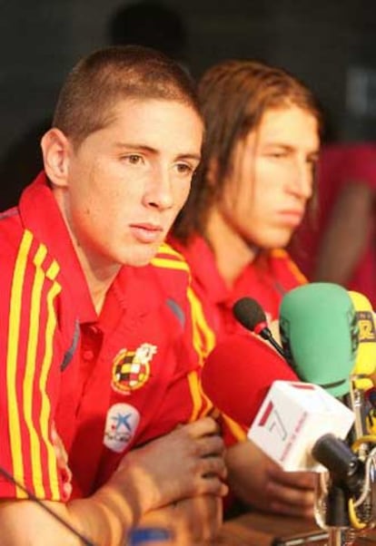 El delantero del Atlético de Madrid y Sergio Ramos, durante la rueda de prensa.