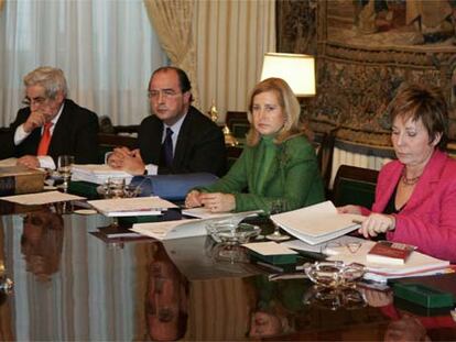 De izquierda a derecha, Cisneros, Gil Lázaro, Sainz y Villalobos, representantes del PP en la Mesa del Congreso.