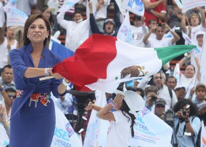 Josefina V&aacute;zquez Mota en un mitin en la plaza de toros de la capital.