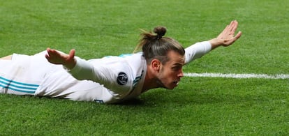 Bale celebra su gol de chilena en la final ante el Liverpool.