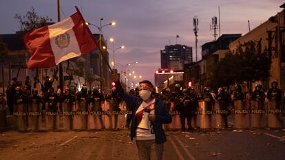 Protests in Lima following the arrest of Pedro Castillo.