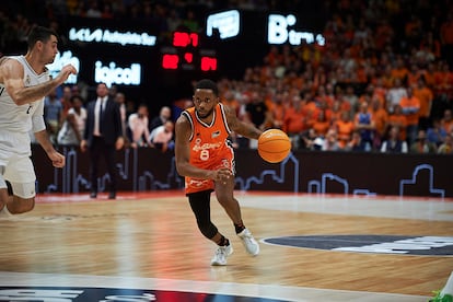 Jean Montero durante el partido contra el Real Madrid en la fase regular de la Liga ACB.