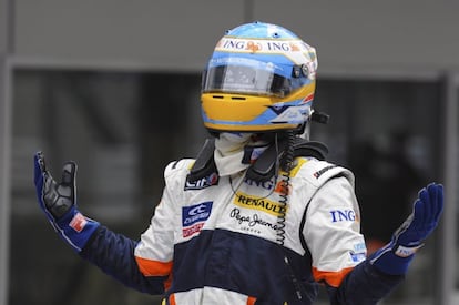 En el Gran Premio de Canadá de 2008, Alonso llegó a estar segundo, pero acabó apuntándose un cero. “Nos paramos con el 'safety-car`' cuando nos quedaban cinco o seis vueltas más”, explicaba tras la carrera el piloto, cargando contra su equipo. Luego, puso el foco en su propio error: un trombo que le hizo abandonar la carrera.