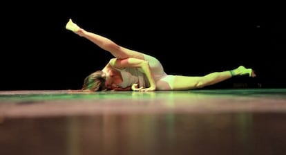 Catalina Carrasco en un momento de la obra 'Realidad Invisible'.
