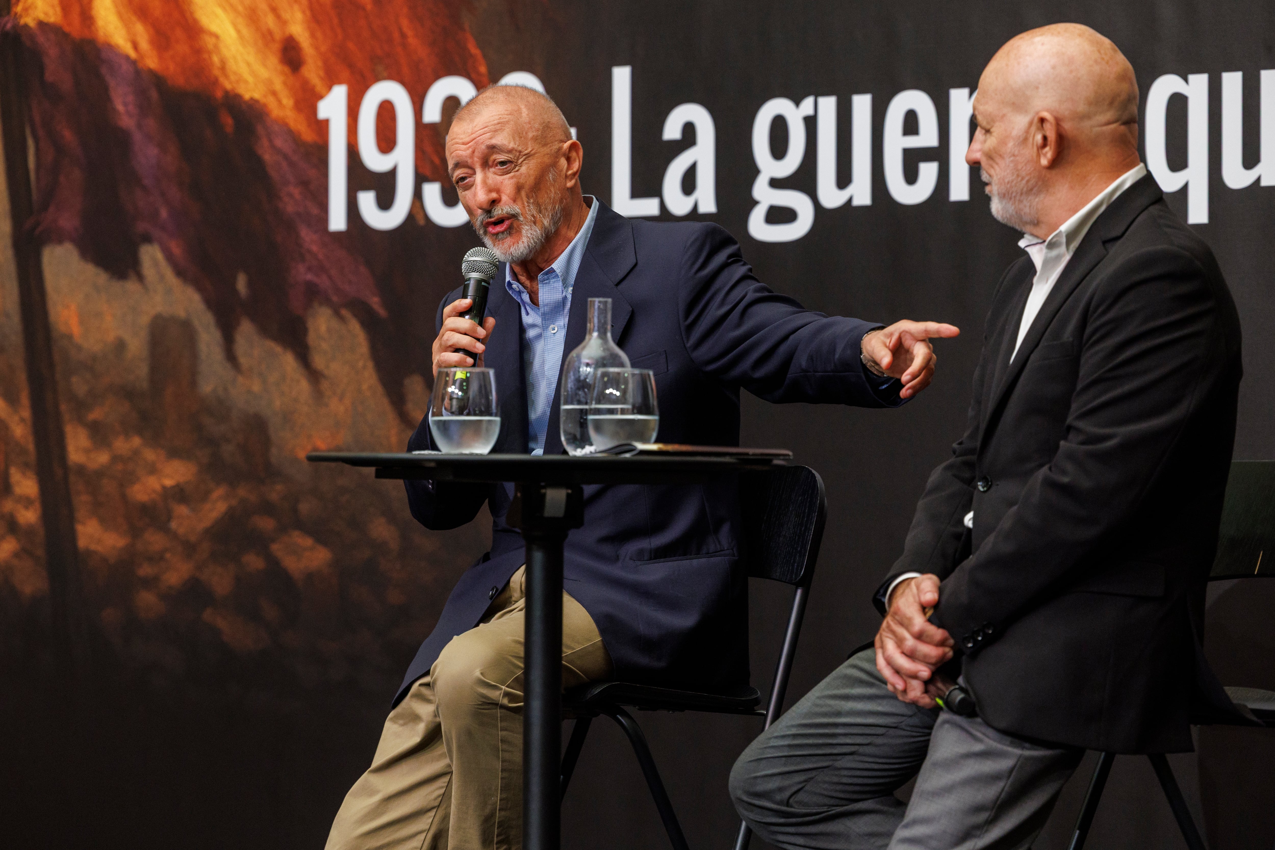 Arturo Pérez Reverte: “La guerra civil, desgraciadamente, la seguimos teniendo”