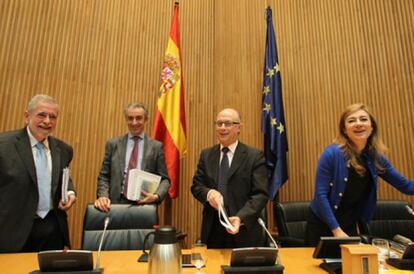 Rueda de Prensa Presupuestos 2012, Antonio Germán Beteta, Miguel Ferre Navarrete, Cristóbal Montoro, y Marta Fernández Currás